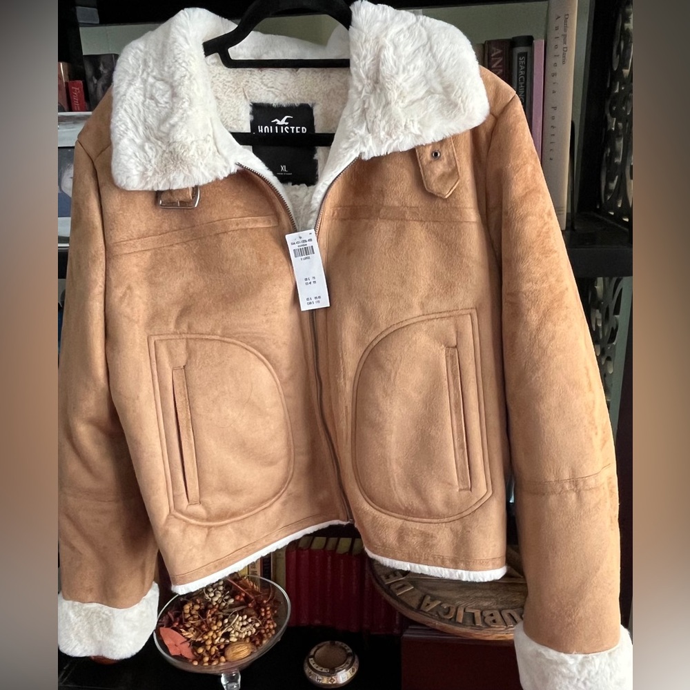 Hollister Faux Tan Shearling Biker Jacket - Size XL BRAND NEW WITH TAGS